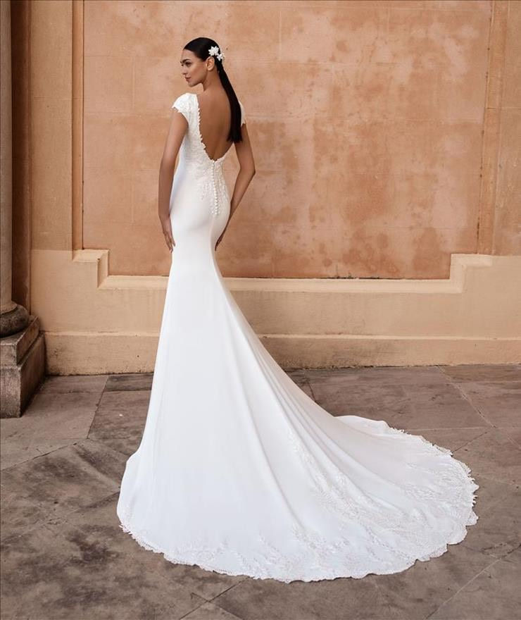 Thumbnail: Pronovias Anitra Crepe Mermaid Wedding Dress with Scoop Back