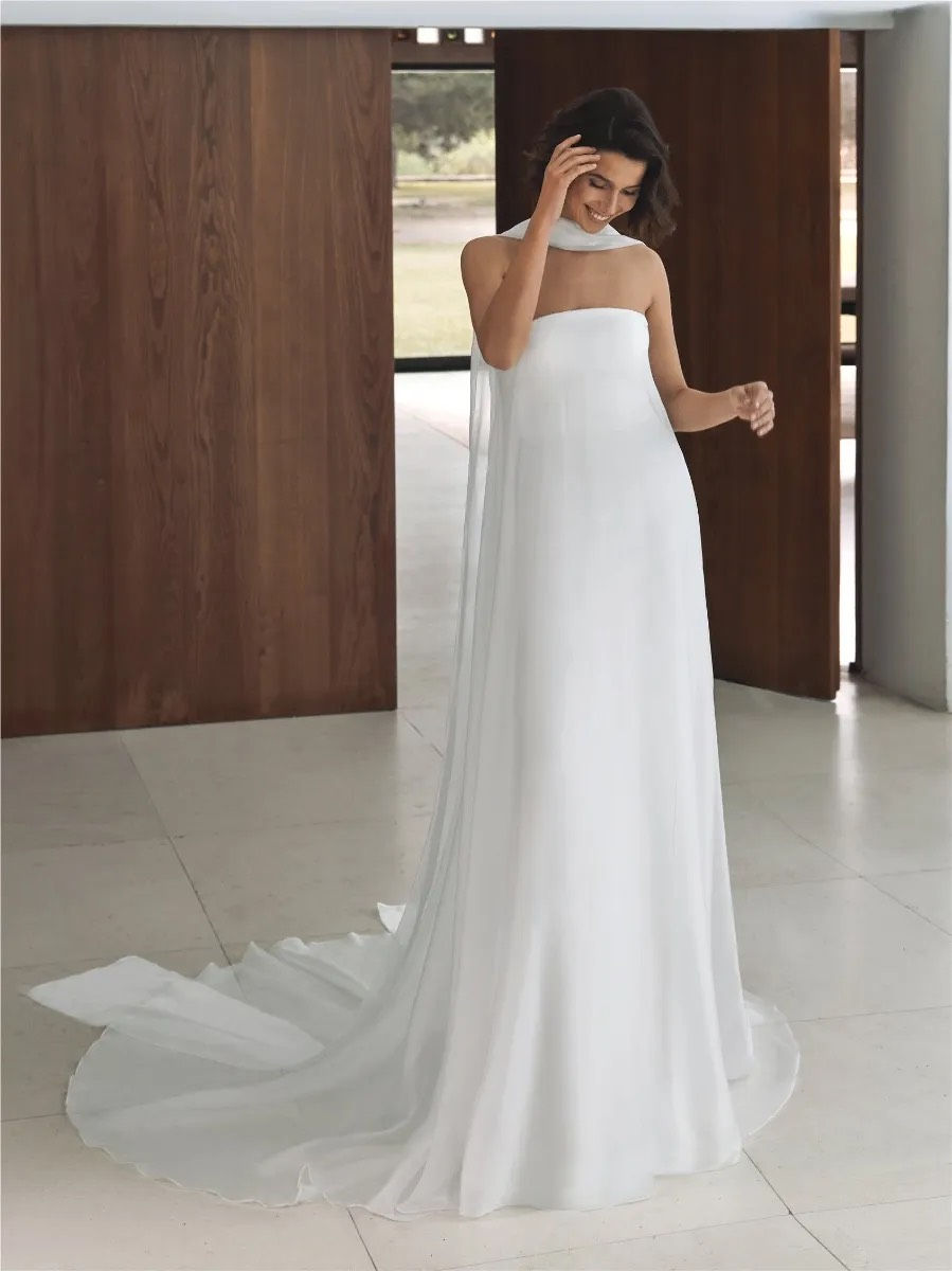 Thumbnail: Pronovias Xantal Strapless Column Wedding Dress