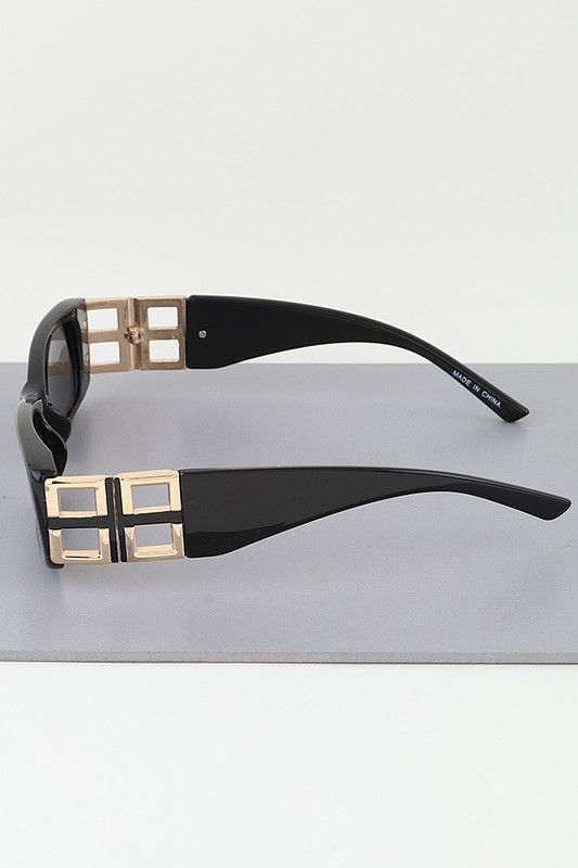 Thumbnail: Wide cross box chic sunglasses