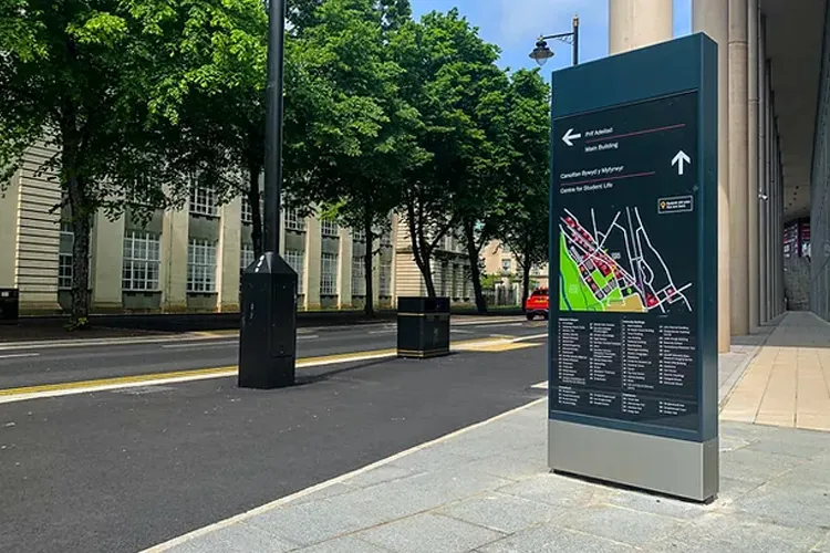 wayfinding signs