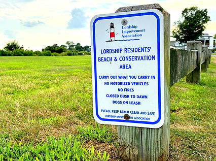 Bluffs sign - end of rail.jpg