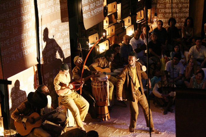 Besouro Cordão de Ouro