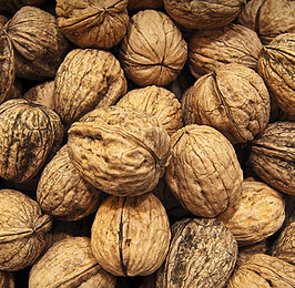 nueces-con-cascara.jpg