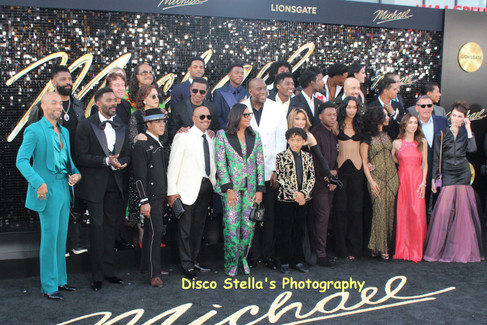 Jackson Family with casts