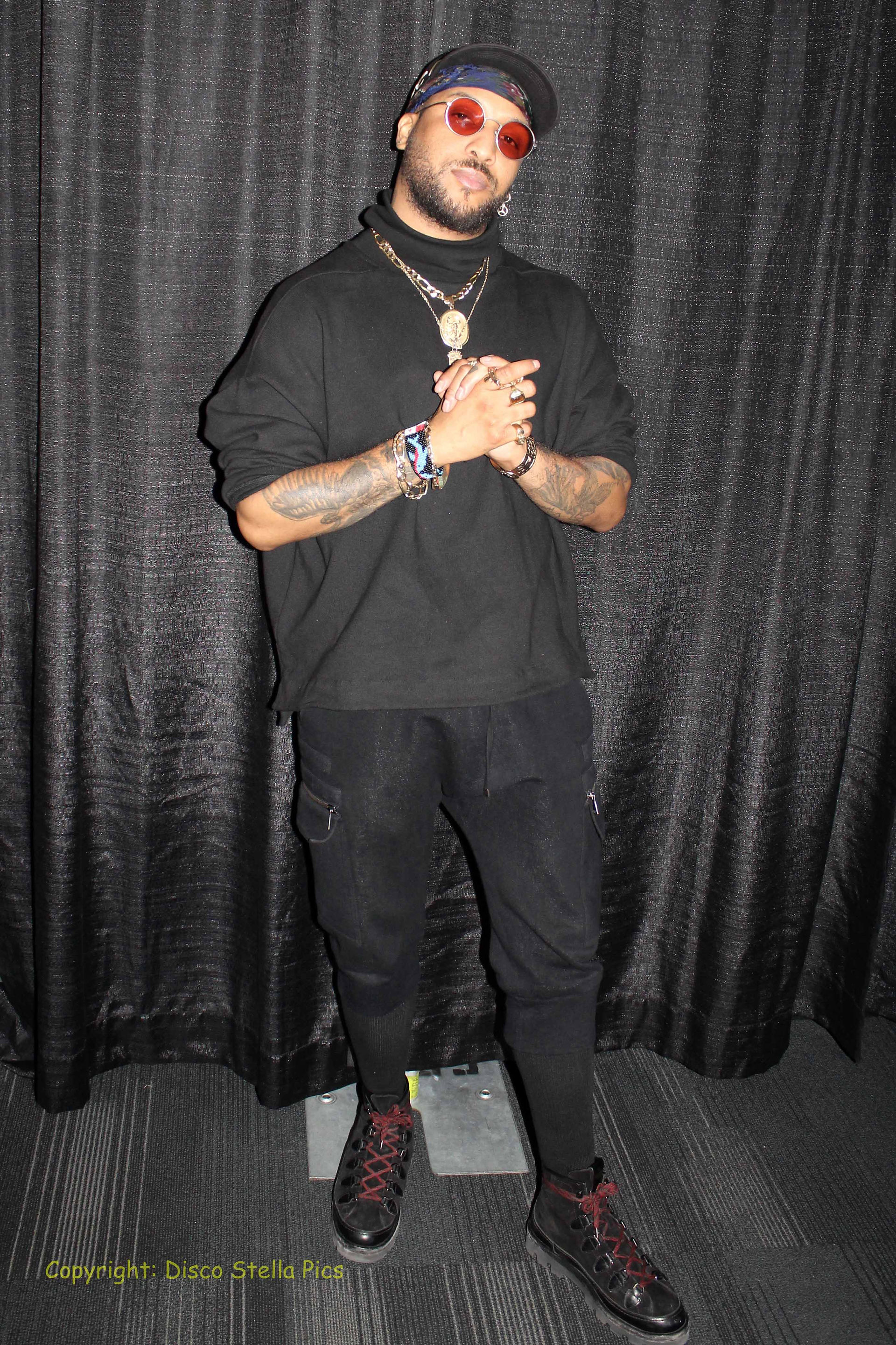 Ro James - Singer - Songwriter 17