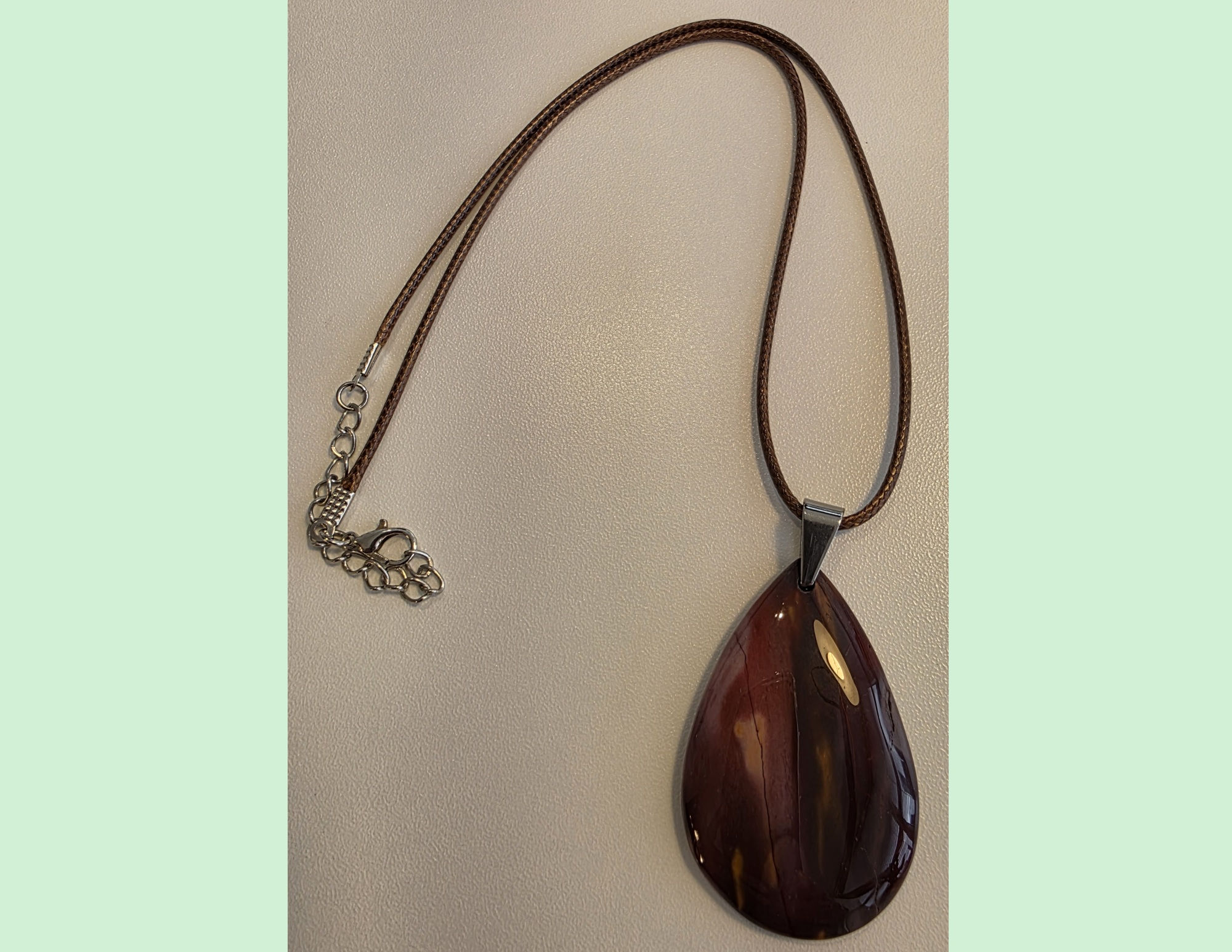 Three tone Brown Pendant Necklace