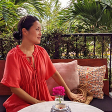 <imgsrc=”BrandName’s Chocolate Chip Cookies.jpg” alt=”Stack of three chocolate chip cookies”>