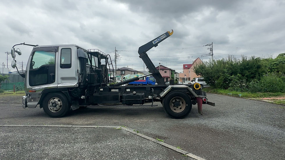 サムネイル： ISUZU フォワード アームロール ベッド付き新明和 ダブルシリンダー 最大積載量3950kg ツインシリンダー ツインシリンダー