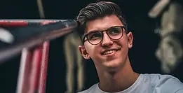 «Laski’s Late Light» -Show kommt im Stile einer amerikanischen Talkshow daher