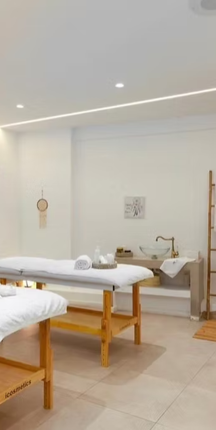 Best Thai Oil Massage Athens.png