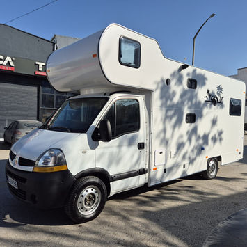 Discover freedom in Turkey! Rent our 6-person Renault campervan in Ankara. Solar A/C, hot water & full kitchen. Book your adventure!
