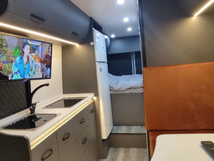 Özgürlüğün Anahtarı: Fiat Ducato Motorvan Kiralama Rehberi