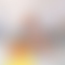 Türk hamamını ziyaret etmek, sadece bir hamam deneyiminden çok daha fazlasıdır; rahatlamayı, gençleşmeyi ve sosyalleşmeyi teşvik eden zengin bir kültürel deneyimdir. Davetkar ambiyansından detaylı arınma ritüellerine ve rahatlatıcı masajlara kadar her şey, hem beden hem de zihin için eksiksiz bir deneyim sunmak üzere tasarlanmıştır. İster yeni başlayan ister deneyimli bir ziyaretçi olun, Türk hamamı sizi rahatlamaya ve bu güzel asırlık geleneğin tadını çıkarmaya davet ediyor.