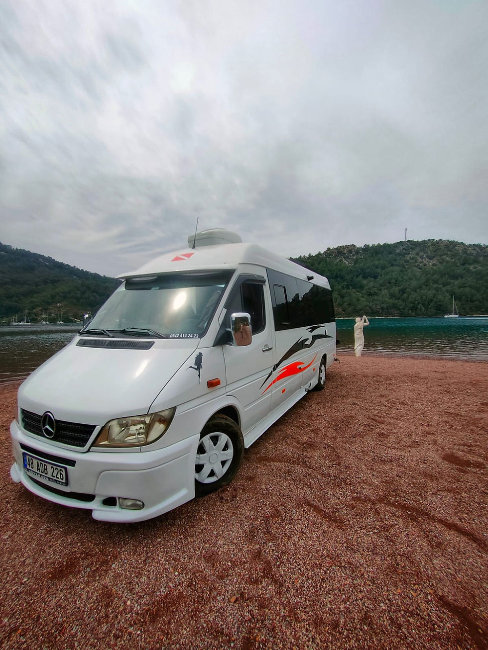 Thumbnail: Mercedes Karavan- SADECE ŞOFÖRLE