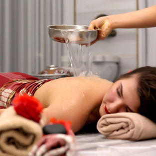 Kendinize zaman ayırmak çok önemlidir. Tulipa Health Club & Spa, sizi İstanbul'da huzurlu bir inziva deneyimine davet ediyor. İster arınmak, ister rahatlamak, ister yenilenmek isteyin, Fatih'teki bu sağlıklı yaşam merkezi ideal ortamı sunuyor.