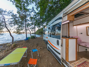 KARAVAN İÇİN AÇIK HAVA MOBİLYASI VE BARBEKÜ SEÇİMİ