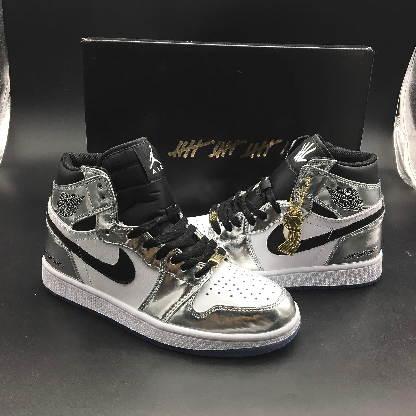  AJ1 Retro High Pass the Torch