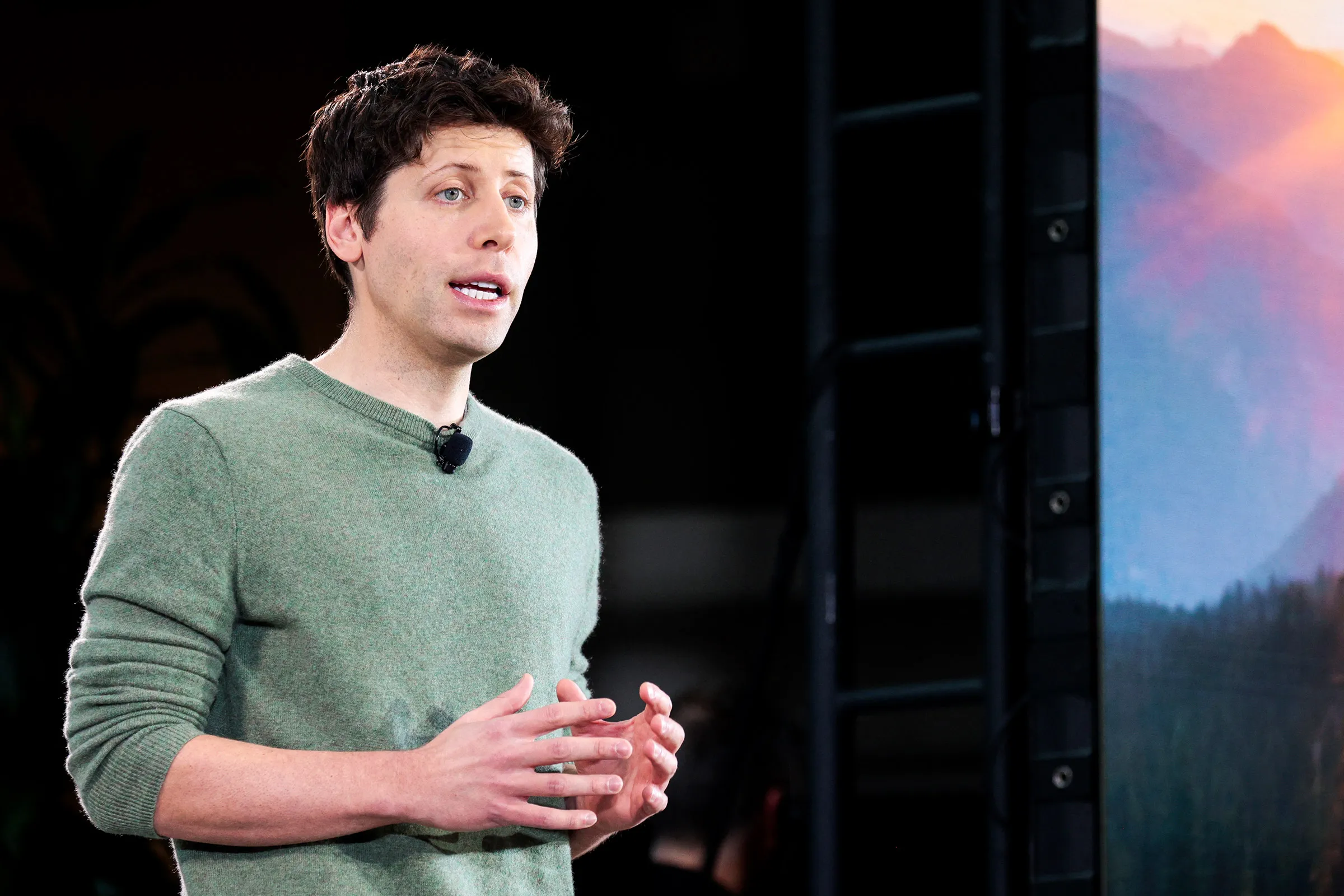 Sam-Altman-OpenAI-MIT-Business-1246870629.webp