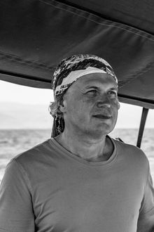Male portrait black and white sea atmosphere
