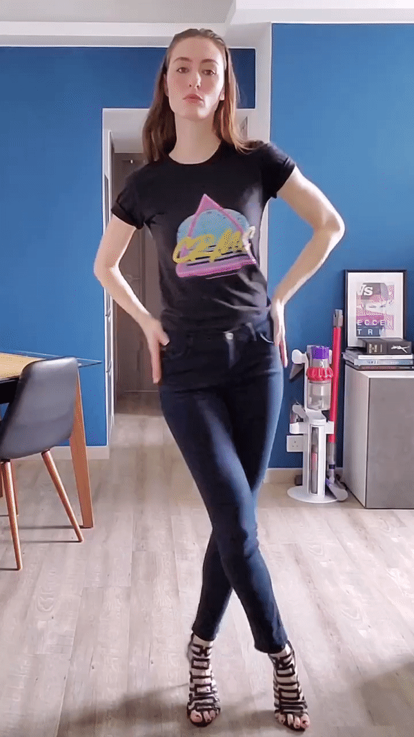Lucie Petit 360.gif