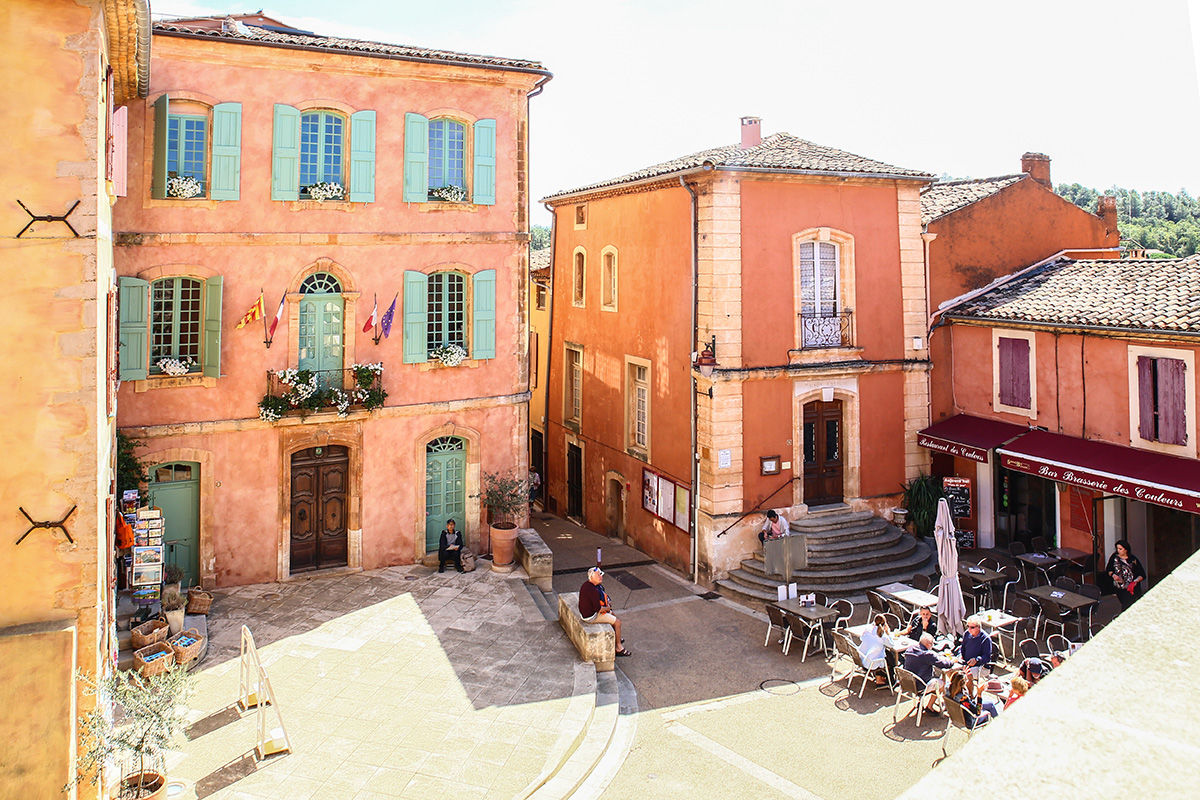Square in Roussillon with shops and cafés