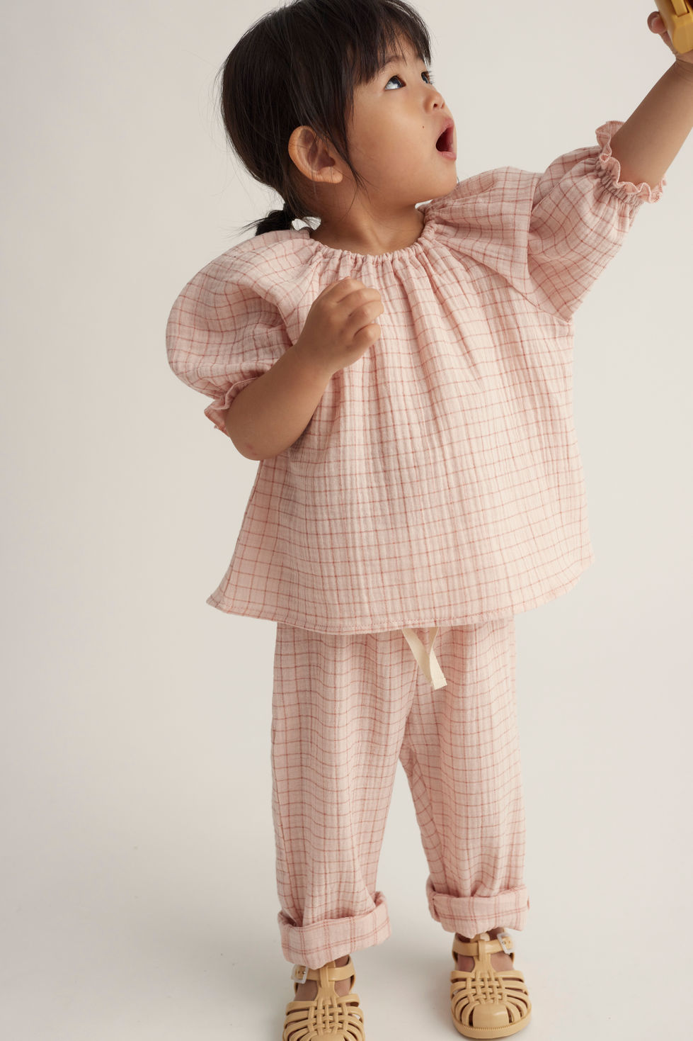 petite fille, Cozmo Collection, vêtement rose, style, confort, durabilité