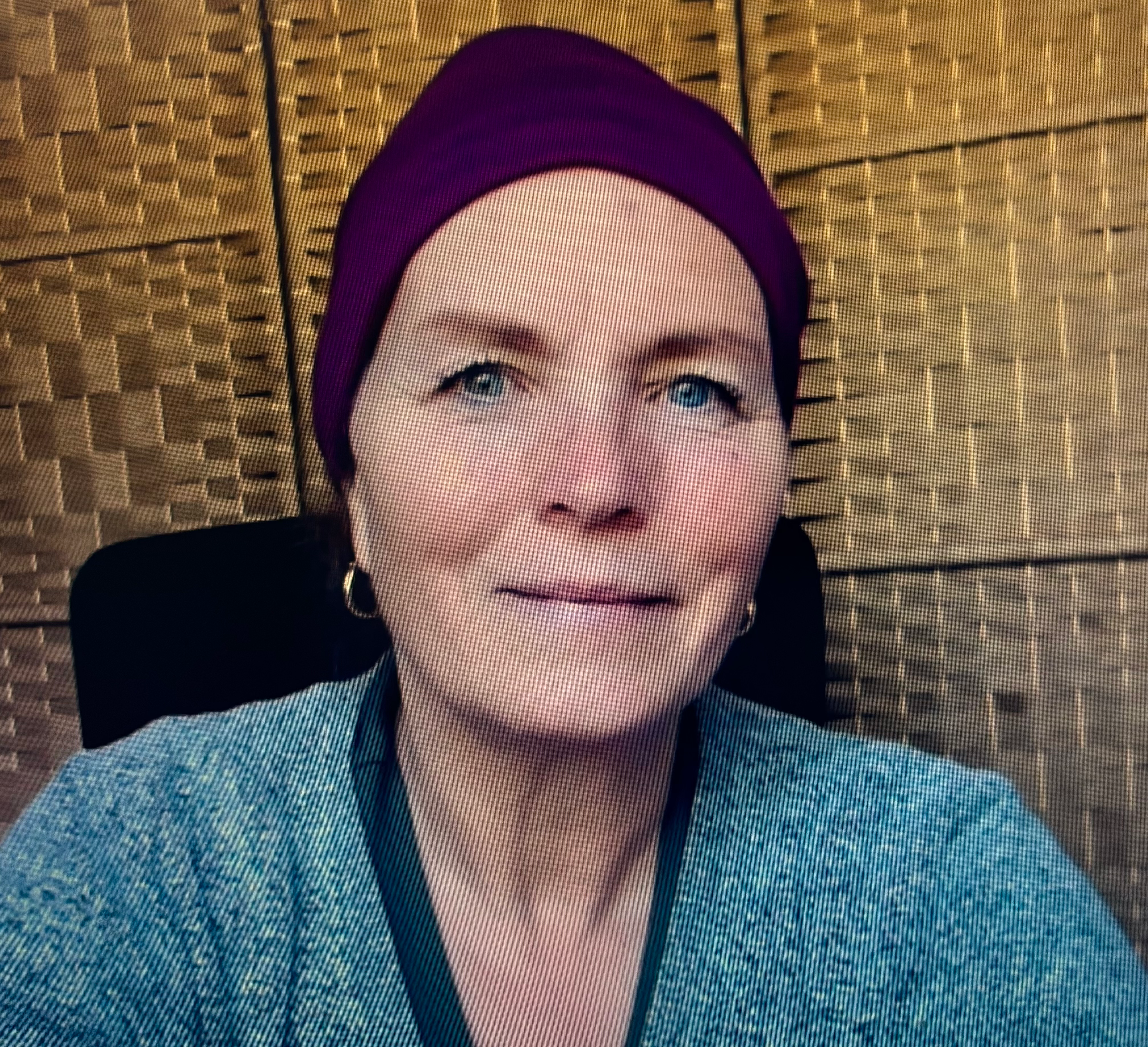 Writer: Eileen Knott