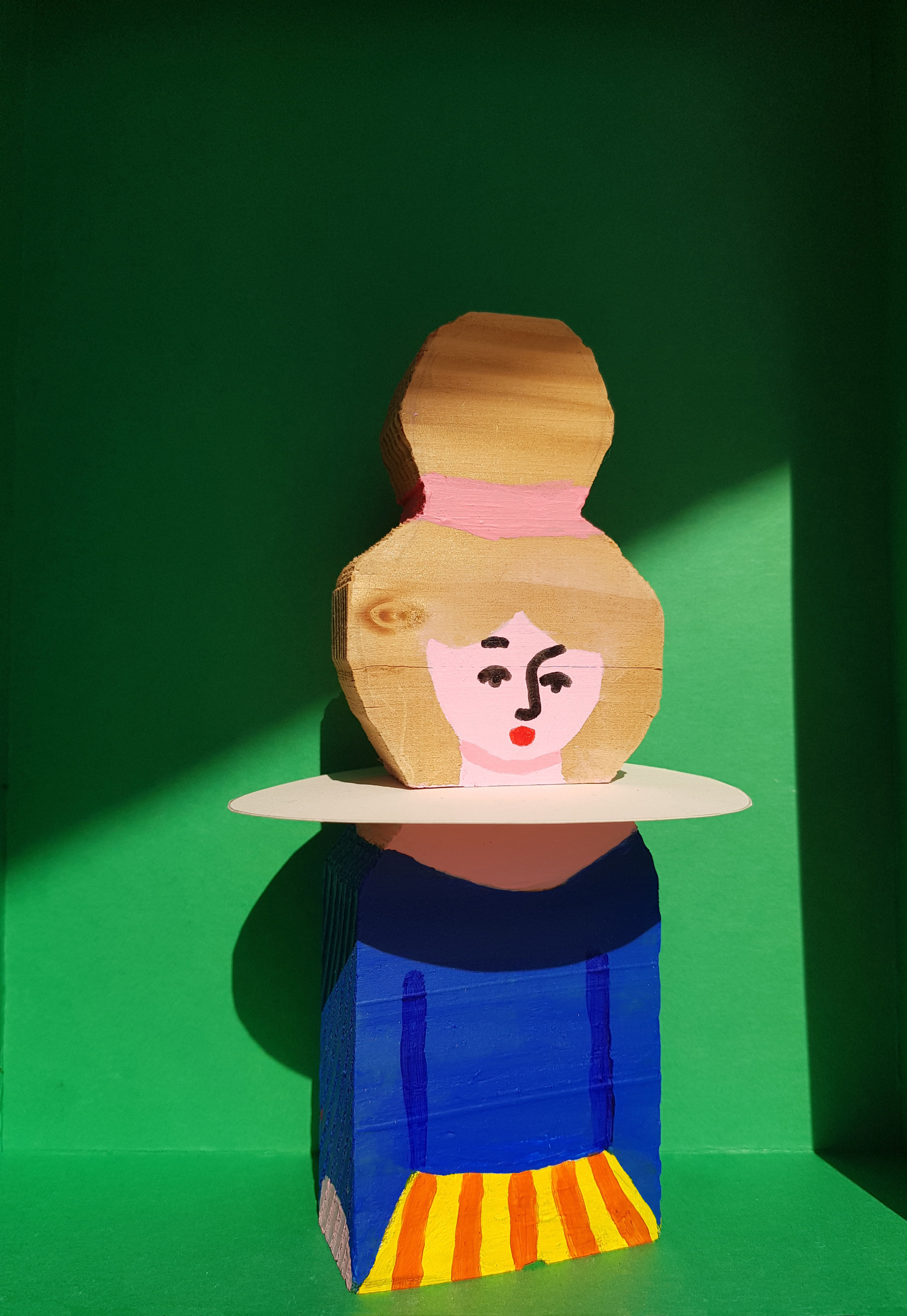 Lisette à la collerette