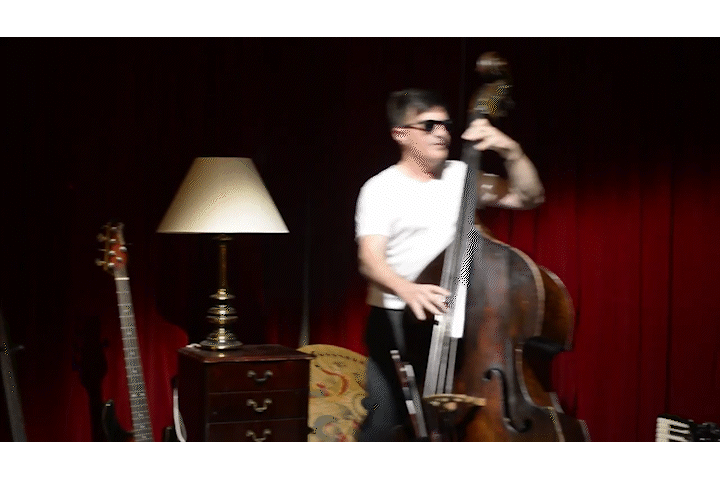 Galliano and the Sommavillains - Chill Me Now.gif