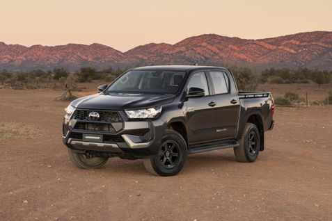 @ Toyota Hilux SR V 2024