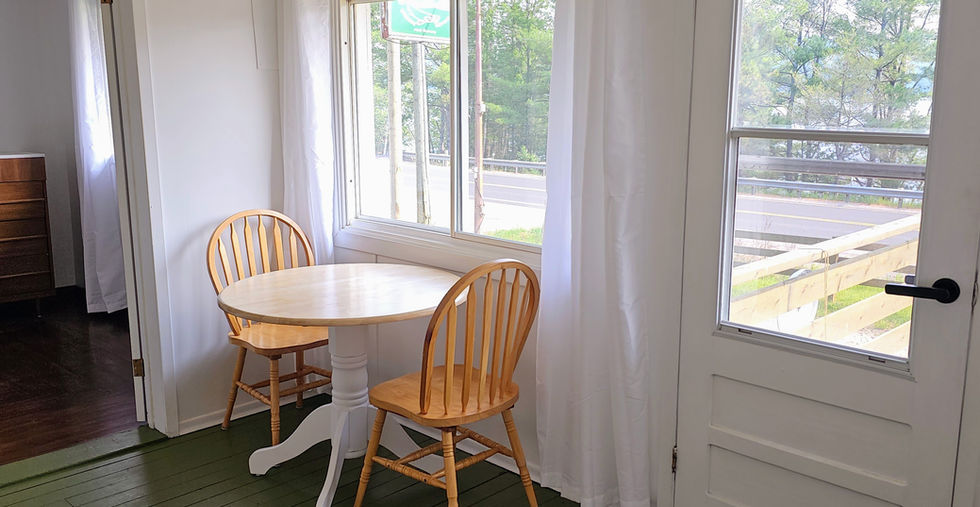 Mazinaw Lakeview Cabin 1 Dinning