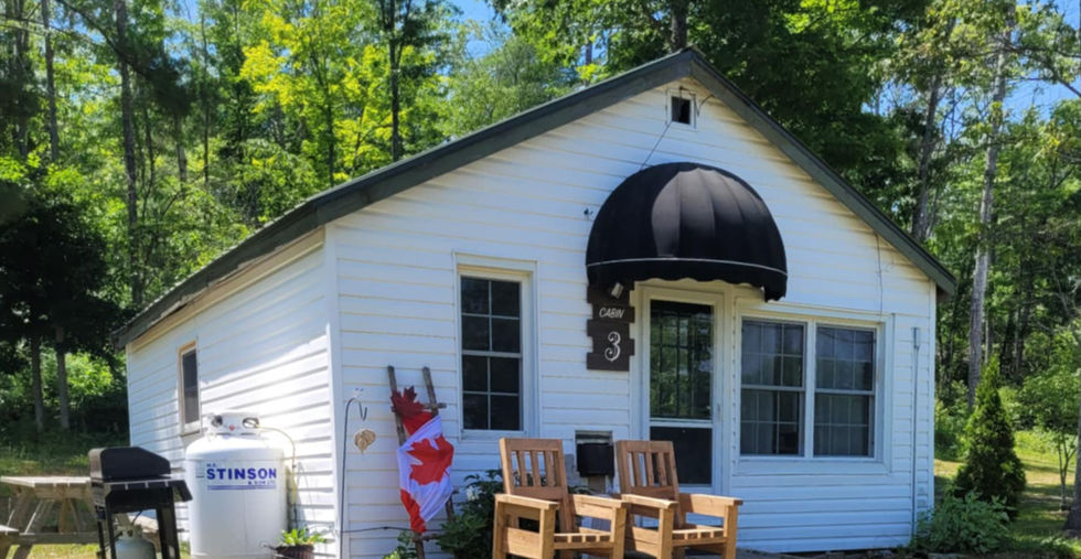 Mazinaw Lakeview Cottage #3 Exterior View