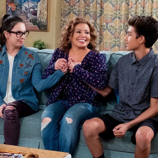 Cast of One Day at a Time