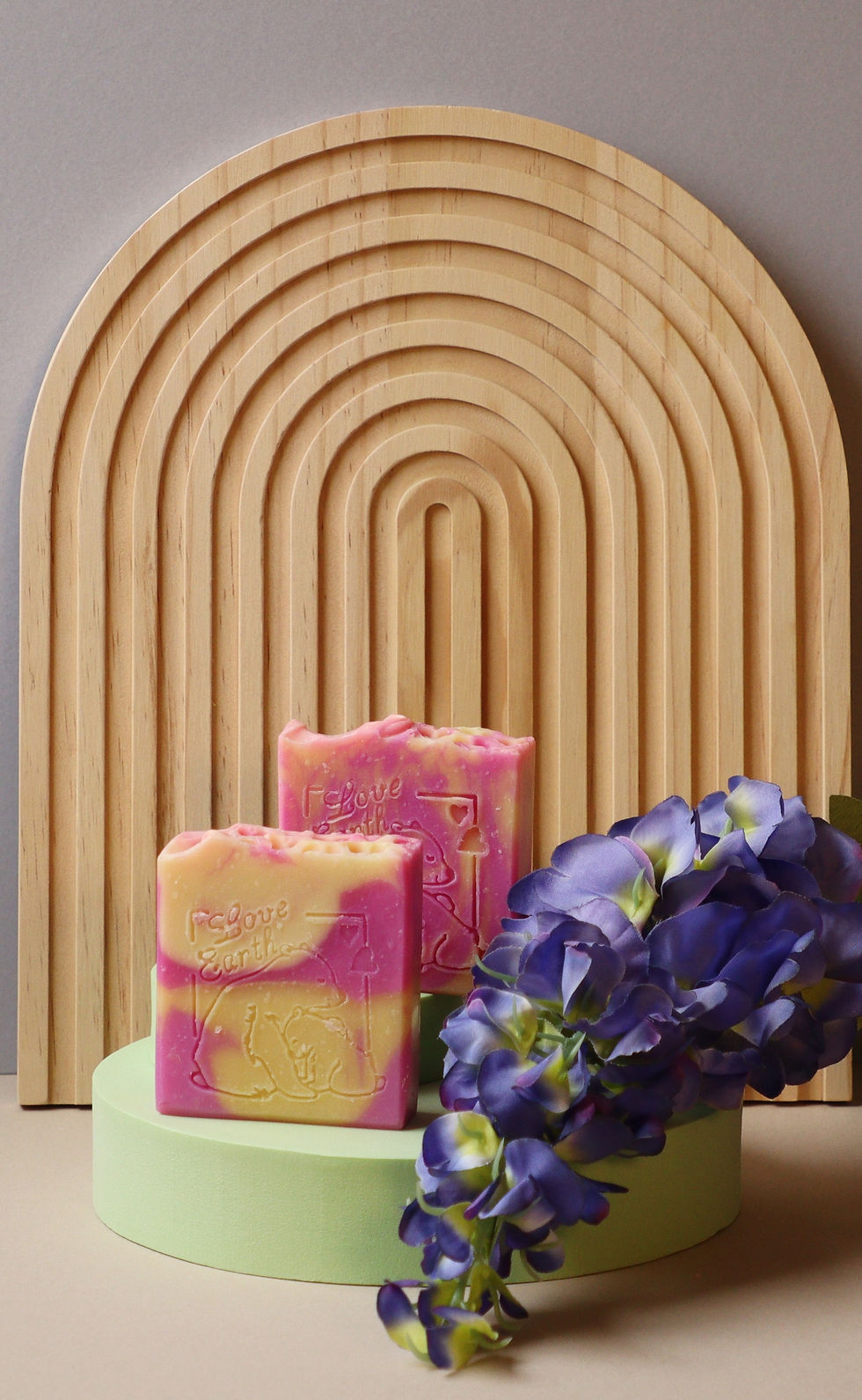 Thumbnail: Plum & Rhubarb Soap Bar