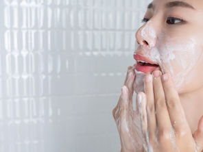 洗臉太頻繁可能造成負擔?皮膚天然保護膜需要適度保護!