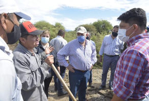 El Gobierno asistió a familias afectadas por el desborde del río Santa María