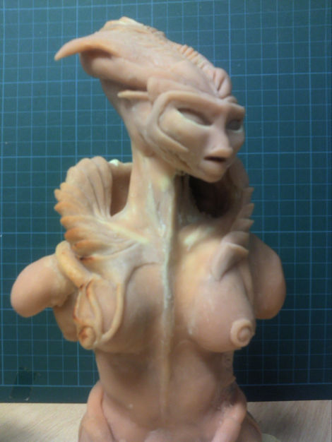 Queen Alien (Initial Unpainted Sculpt)