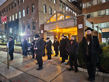 2 - Outdoor praying.jpg