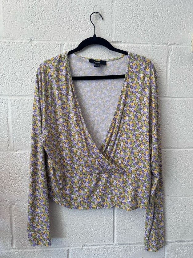 Forever21 Long Sleeve Floral Crop