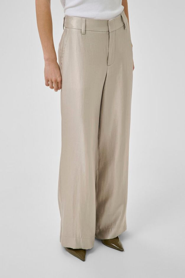 Thumbnail: broek My essential wardrobe