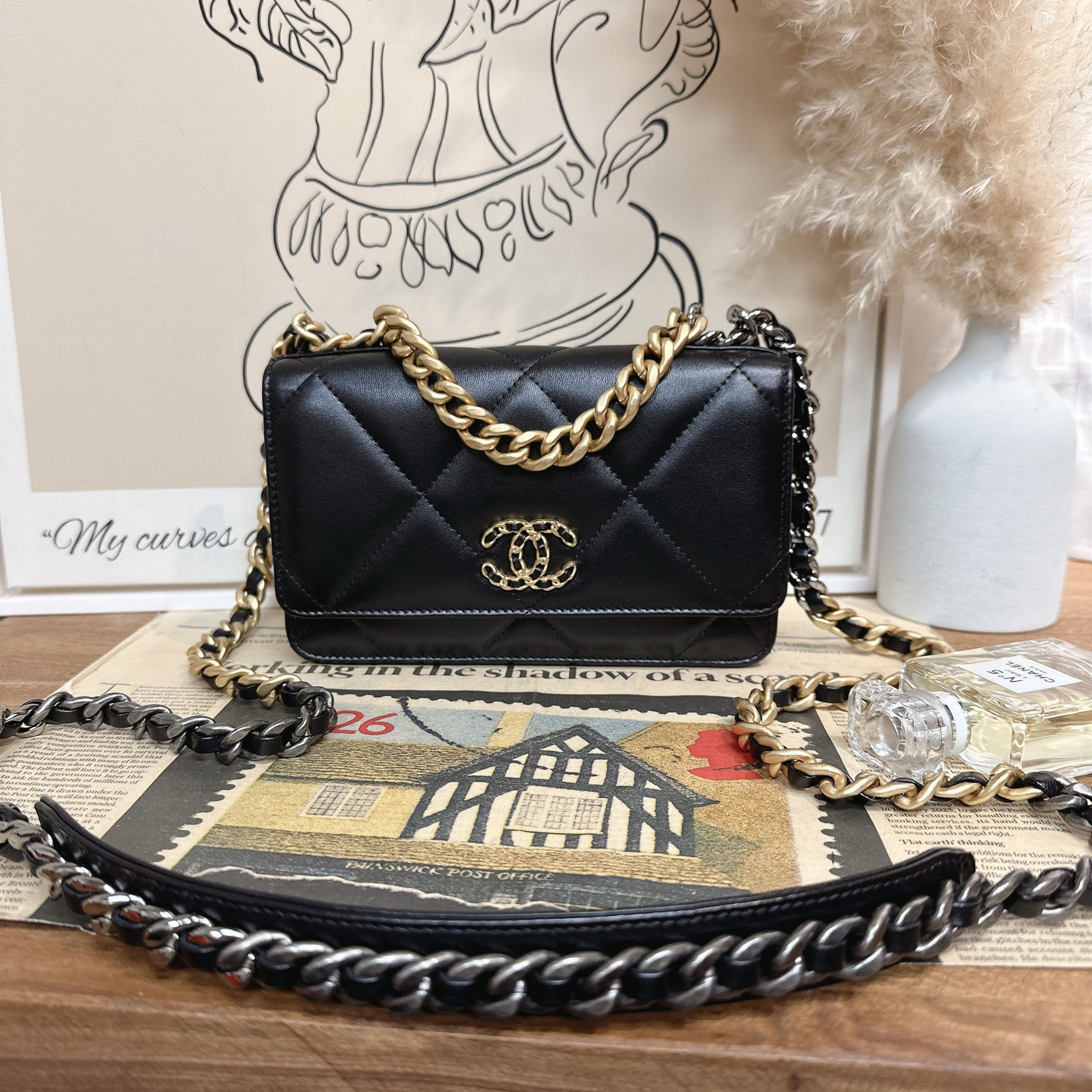 Chanel 19 Wallet On Chain