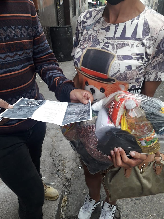 Una visita a la calle de Las Guapas