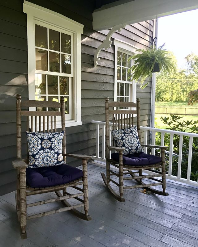 Watergrasshill Bed & Breakfast Front Porch