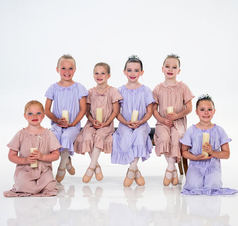 Advanced dancers in our theatre program
