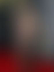 Jenny Slate showing Confidence in Public