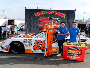 Riggs, Sellers split Late Model wins at South Boston Speedway