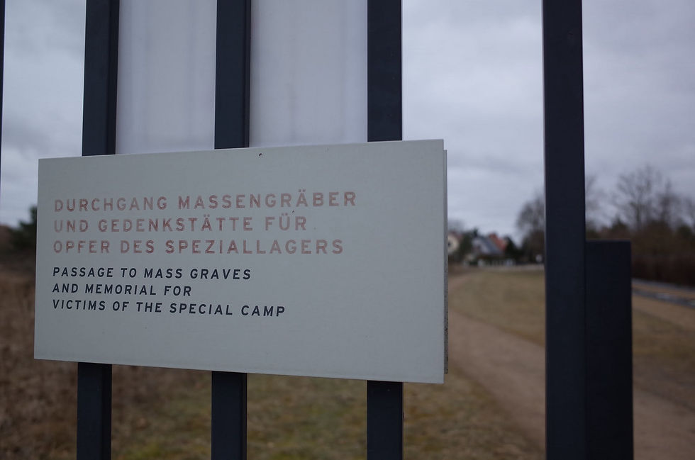 柏林薩克森豪森集中營Sachsenhausen, 越過這裡才能到特別營森林墓Schmachtenhagen