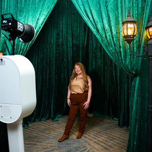Best Photo Booth Rental Companies in Miami: An Honest Buyer's Guide
