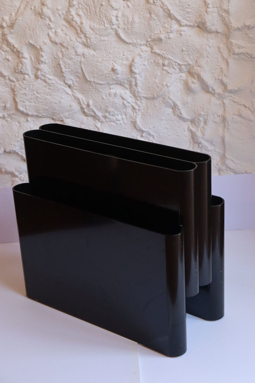 Miniature : Porte revues Giotto Stoppino pour Kartell