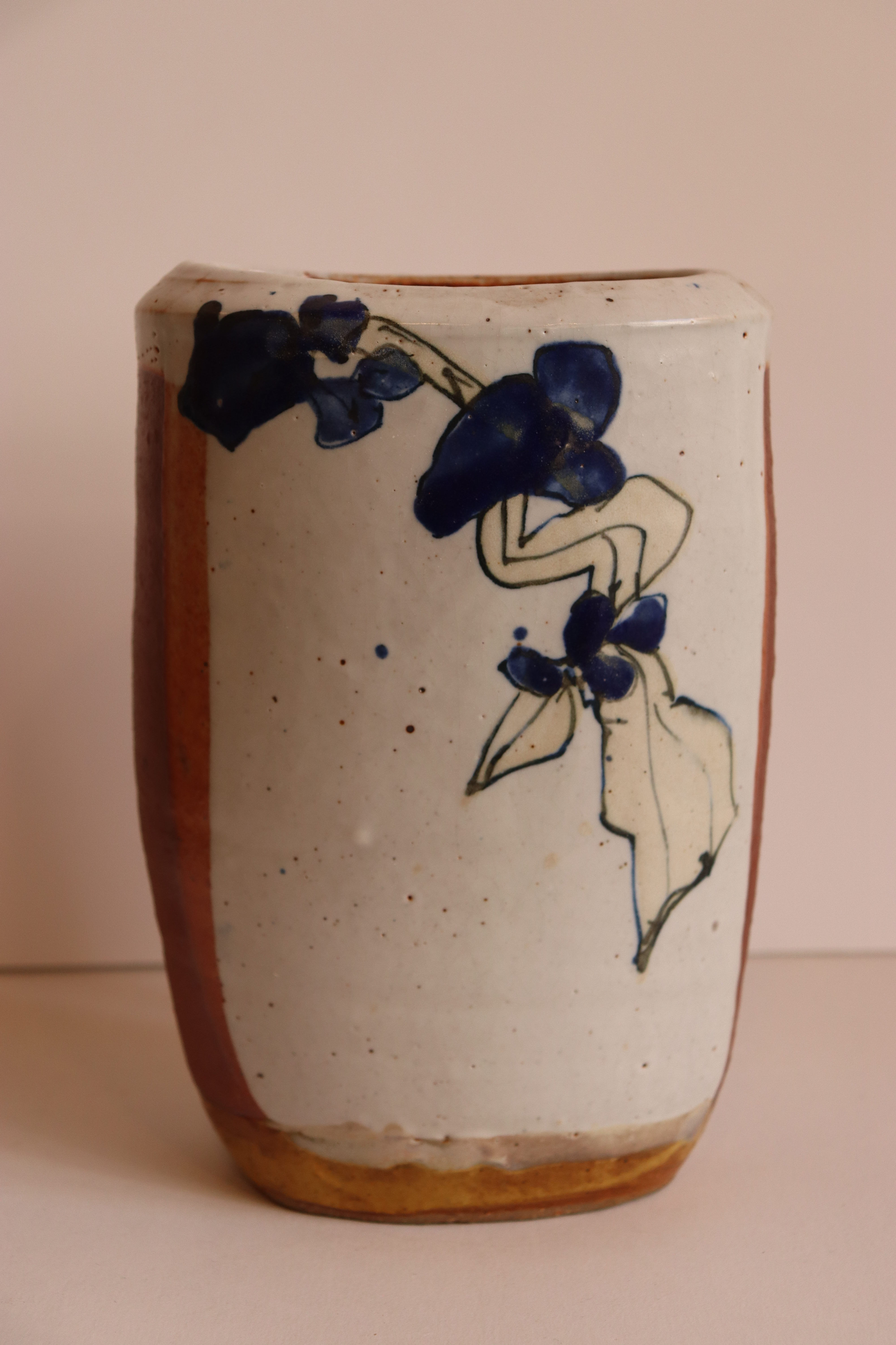 Vase modèle "IRIS" signé Pierre DUTERTRE